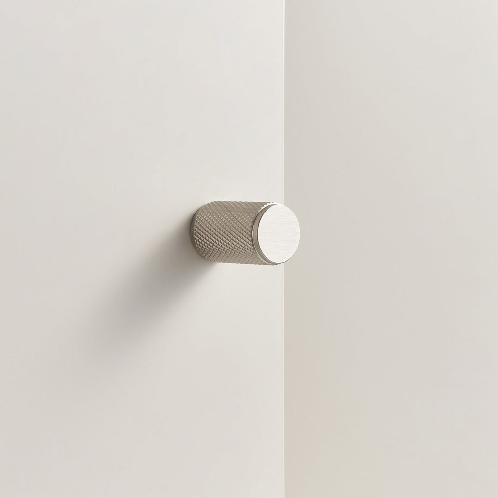 Knopp ch035 i nickel - detalj