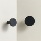 Knopp/krok ch057 i svart finish -  detalj