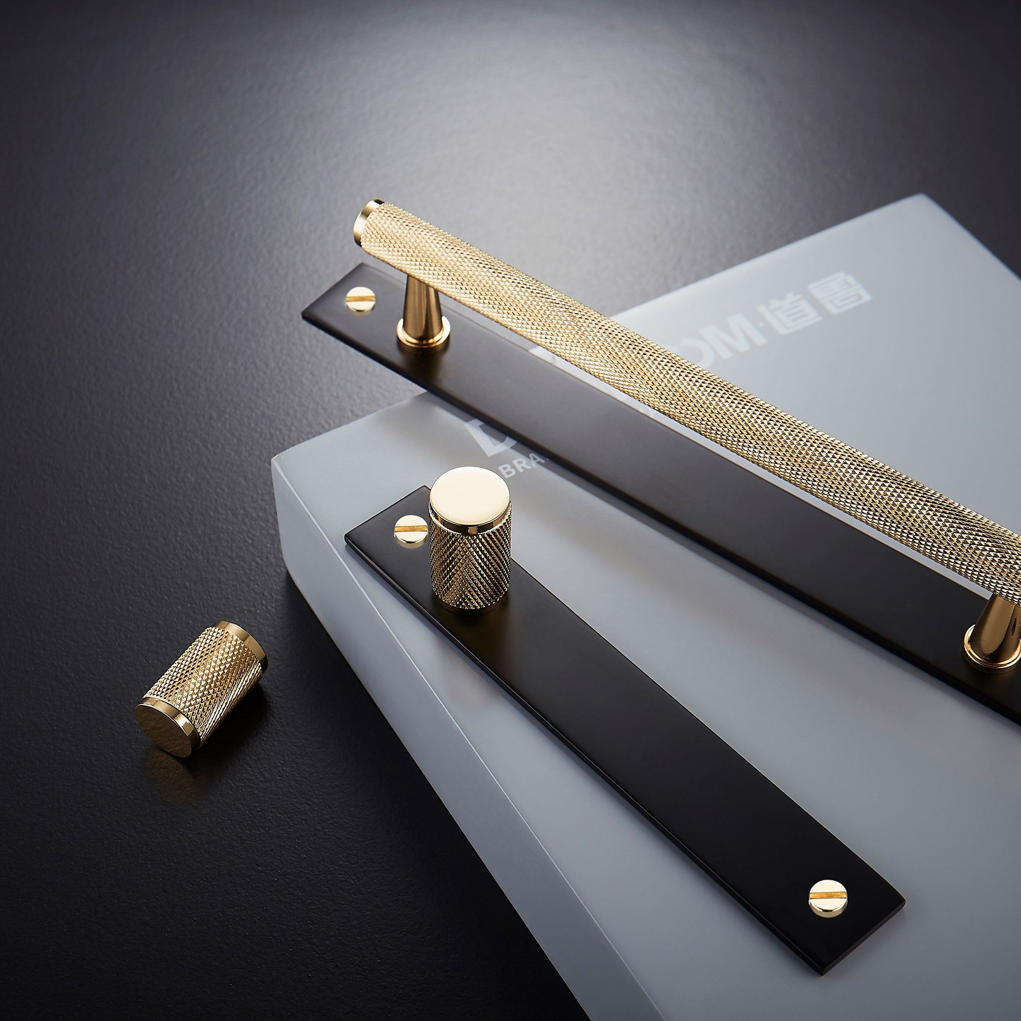 Guld/Svart - Dooroom