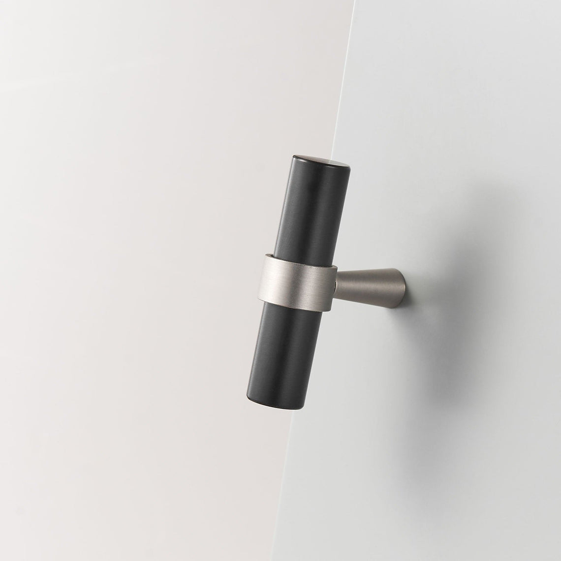 T-bar 3096 | Matt Svart/Nickel - Dooroom